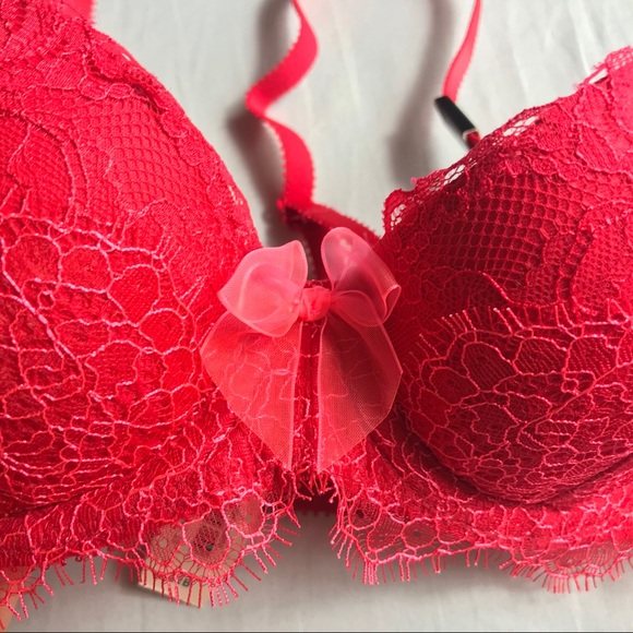Victoria’s Secret | Cherry Lace Bra - Picture 3 of 5